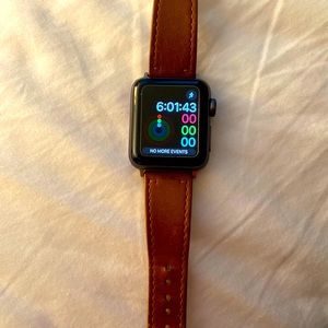 Apple Watch || Series 3; 38 mm aluminum case